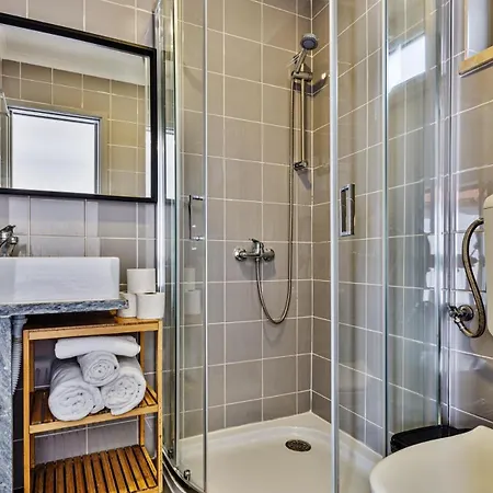 Penichepraia - Bungalows, Campers & 4* Пениши