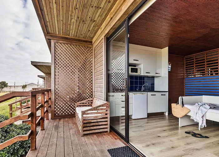 Penichepraia - Bungalows, Campers & 4* Peniche