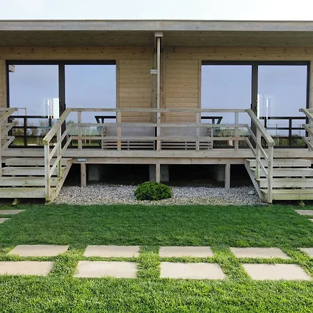 Penichepraia - Bungalows, Campers & 4* Peniche